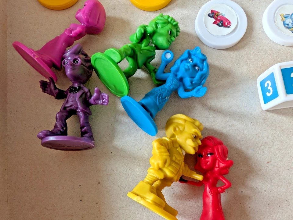 CLUEDO JUNIOR (Hasbro C1293) Board Game in Excellent Condition - See Info/Photos - Image 4 of 4