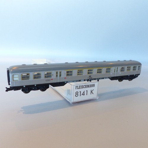 Fleischmann N 8141 K Nahverkehrswagen 1./2. Klasse der DB in OVP RR9041 | Zustand: Gebraucht