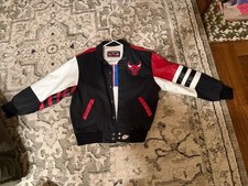 Starter Chicago Bulls NBA Jacket Black Red White Basketball Official Licensed
