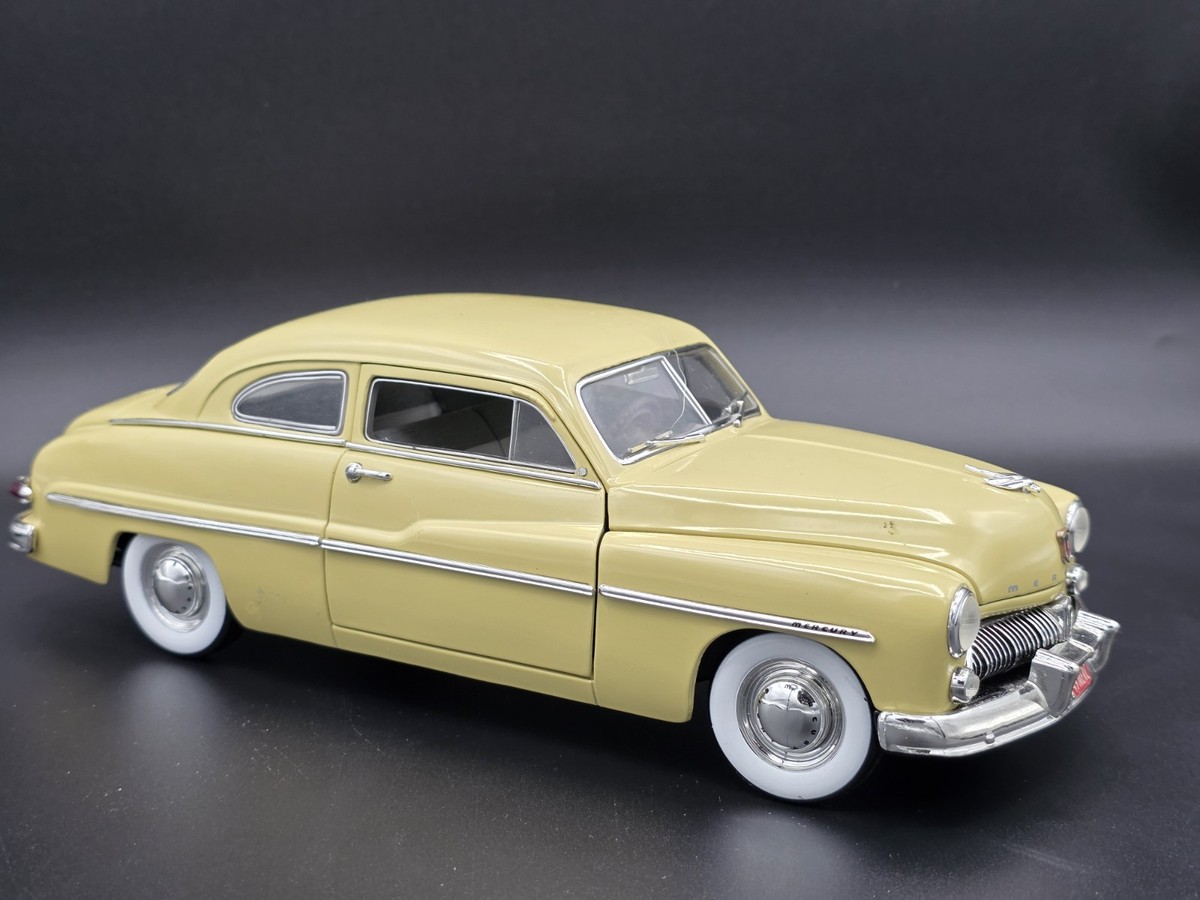 Ertl American Muscle 1949 Merc Mercury Coupe No Mirror 1:18 Scale