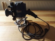 Bosch Professional Oberfräse GOF 1250 CE - i...