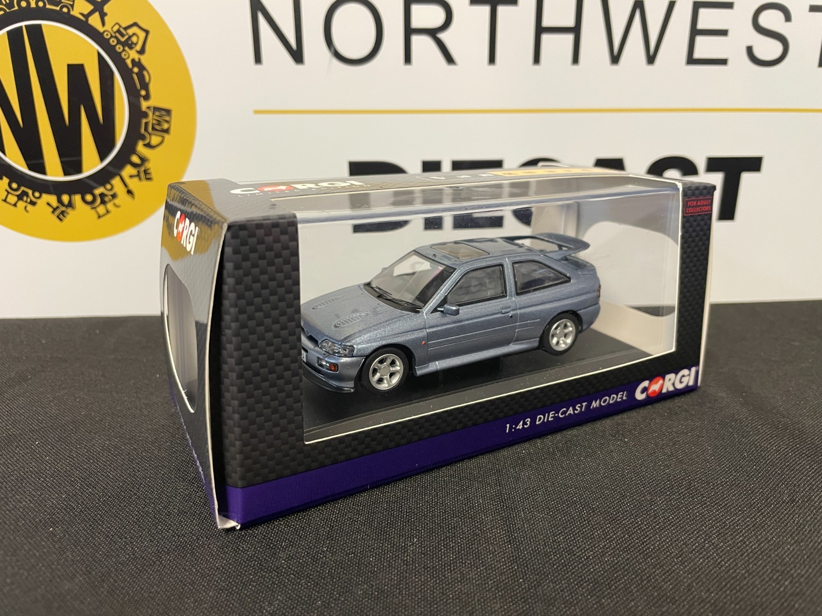 CORGI VANGUARDS 1:43 SCALE VA14808 FORD ESCORT RS COSWORTH LUXURY - AURALIS BLUE