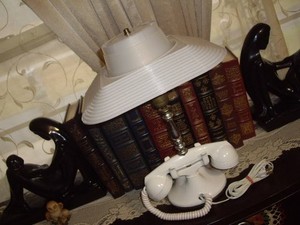 VINTAGE "JA" JUNIOR ACHIEVEMENT SCHOOL PROJECT NASHVILLE TN. PHONE LAMP W/ SHADE