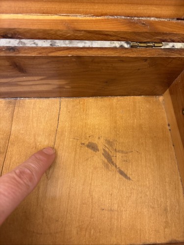 Caja de baratijas vintage tallada en la parte superior mini cofre de cedro flores de cabaña baratijas - Imagen 11 de 16