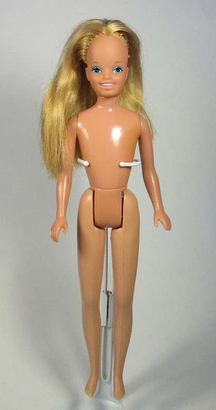 Very TLC Tropical Fun Skipper Doll Barbie Little Sister Mattel 1980 Era