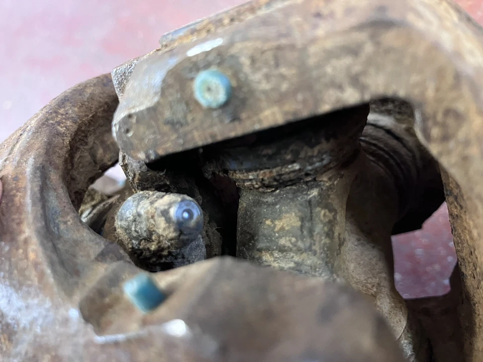 Eje de transmisión delantero 1980-1986 Dodge W150 W200 W250, 1982-85 W350 con eje Dana 44 Foto 4 de 4