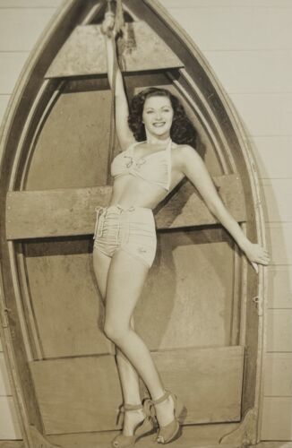 YVONNE DE CARLO Original Vintage c1940’s Sepia 5x4.25” Photograph~Nautical Theme - Picture 2 of 3