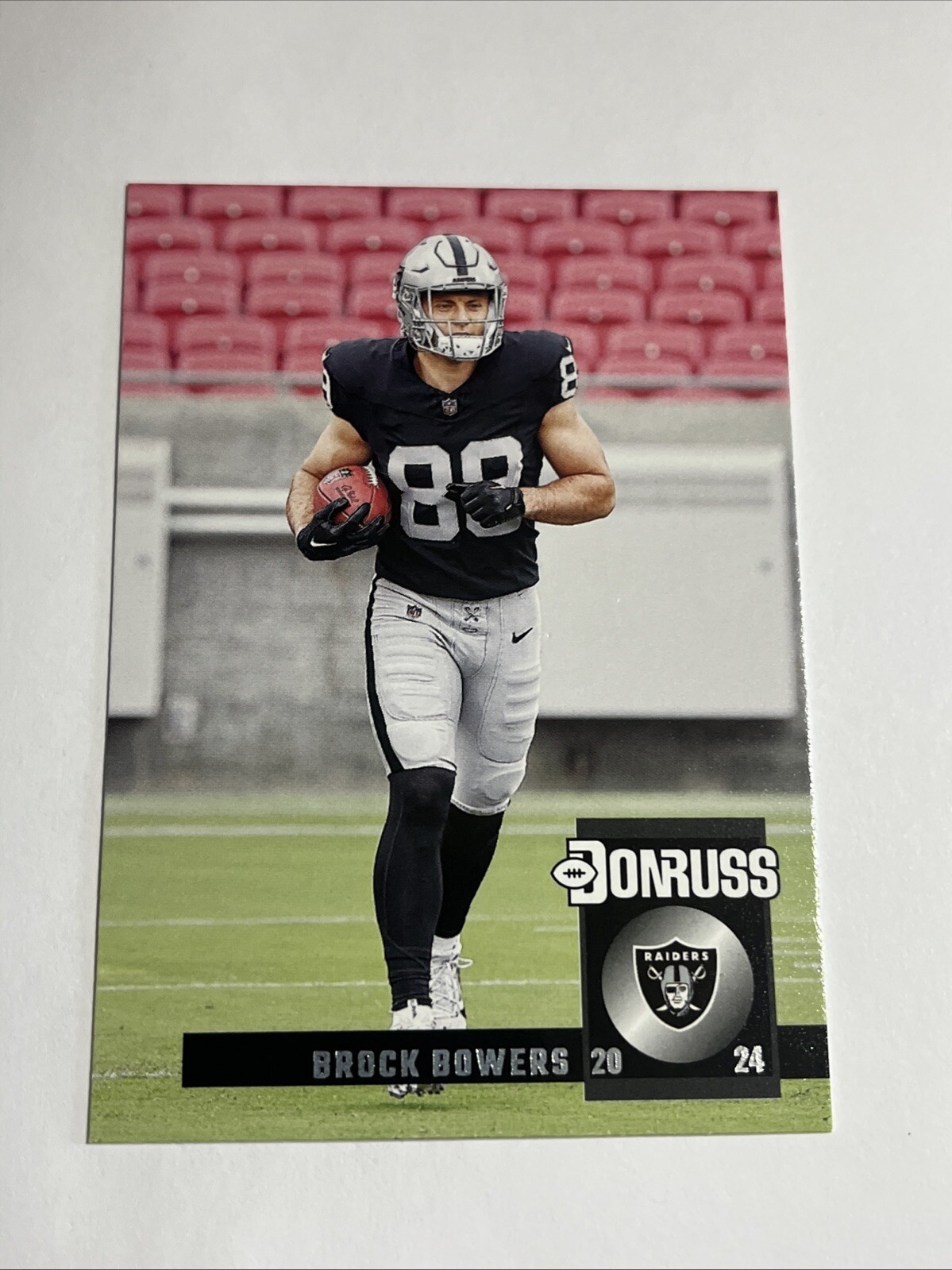 2024 Panini Donruss Brock Bowers rookie card #29 1994 Retro Insert