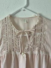 Vintage Komar Pink Lightweight Duster Robe Floral Embroidery Lace Trim Medium SS