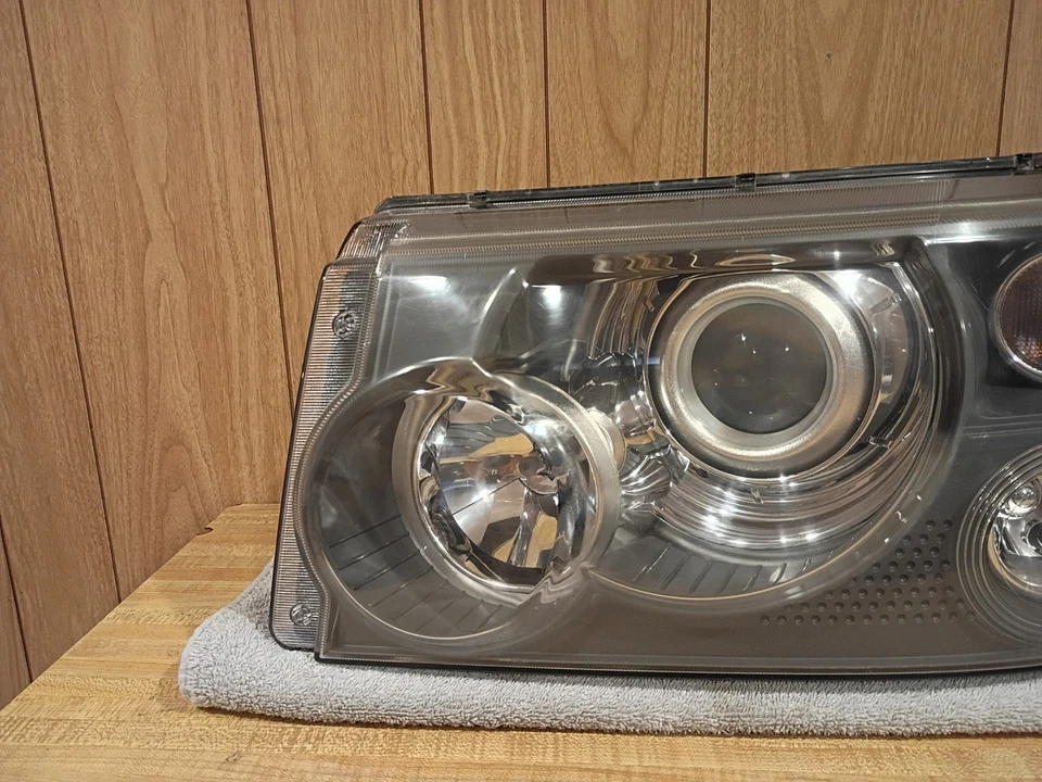 2006-2009 Land Rover Range Rover Headlight HID Xenon w/AFS left genuine Oem read - Image 3 of 4