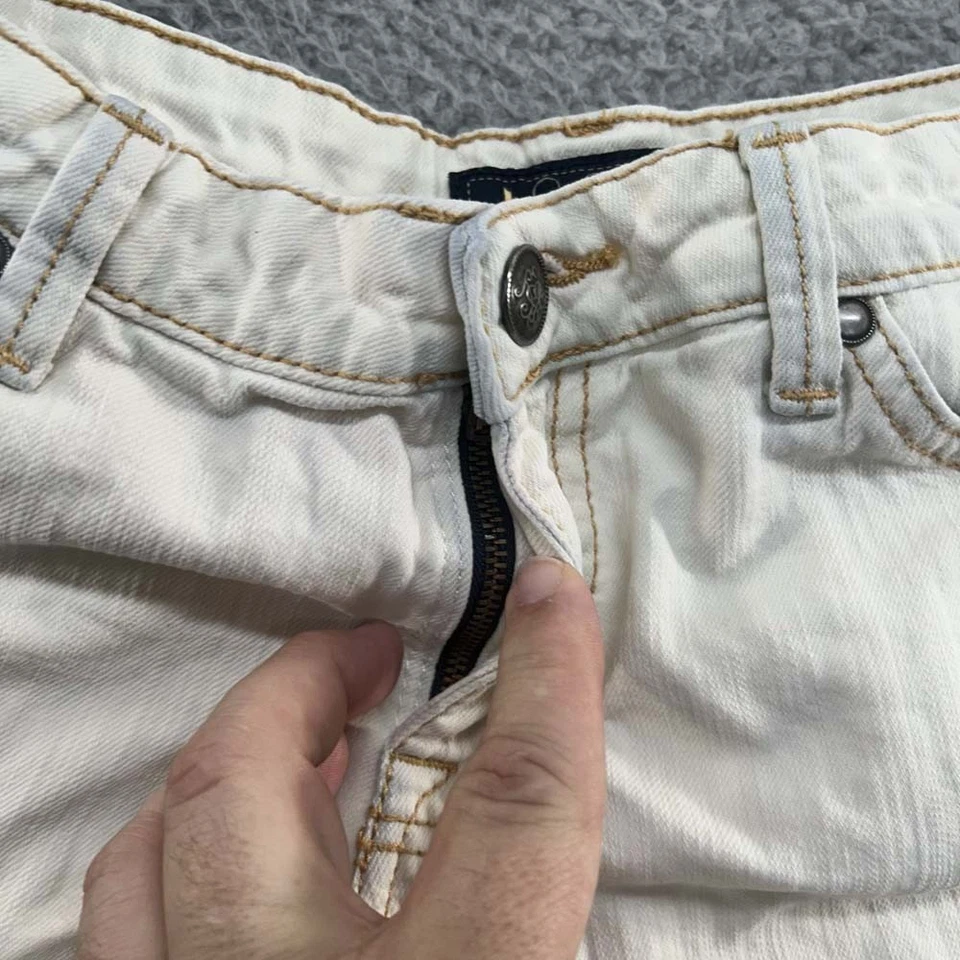 Jessica Simpson Shorts Womens 29 (32X5) Jeans Denim White Gold Stitched - Image 3 of 4