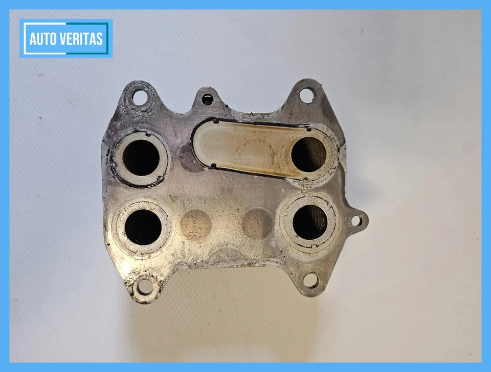 original oil cooler VW Seat Skoda 8P Golf Passat 2,0 TDI CFF 03L117021B - Image 4 of 4