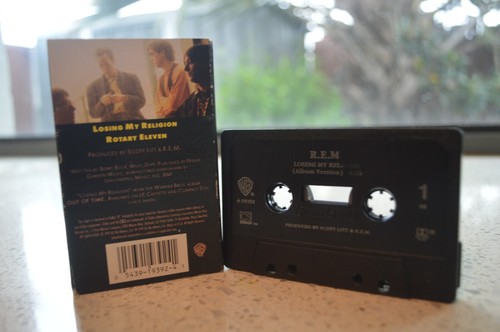 REM LOSING MY RELIGION RARE CASSINGLE IN CARD SLEEVE! - Picture 2 of 2