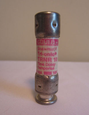 Gould-Shawmut TRNR10 Time-Delay 10 Amp 10A 250V AC Current Limiting Type D Fuse