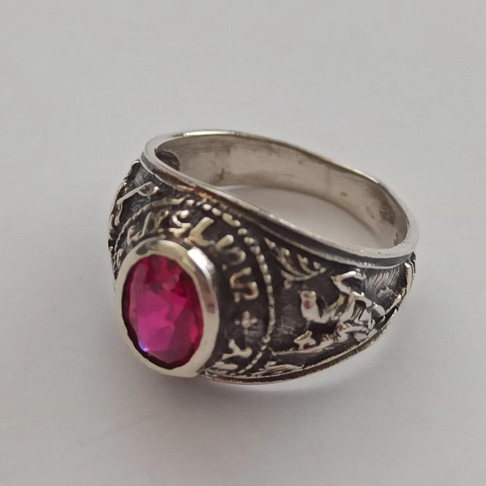 Мужское винтажное кавалерийское кольцо из чистого серебра с натуральным рубином рыцарь на лошади 7,25 925 - Изображение 3 из 4
