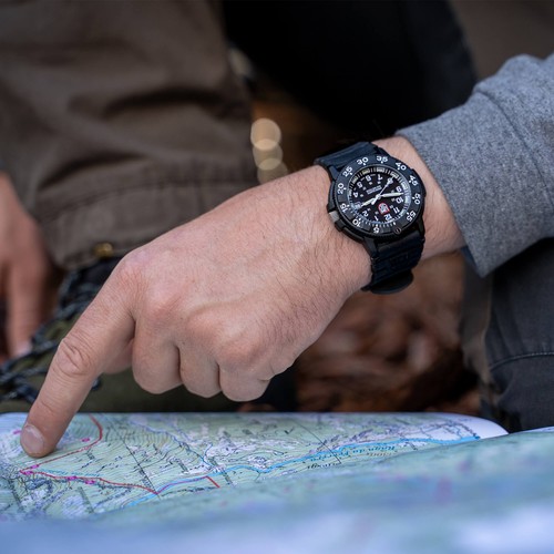 Orologio da uomo Luminox Navy SEAL Dive Lunetta Rotante Quadrante Nero Cinturino in gomma 3001 - Foto 6 di 6