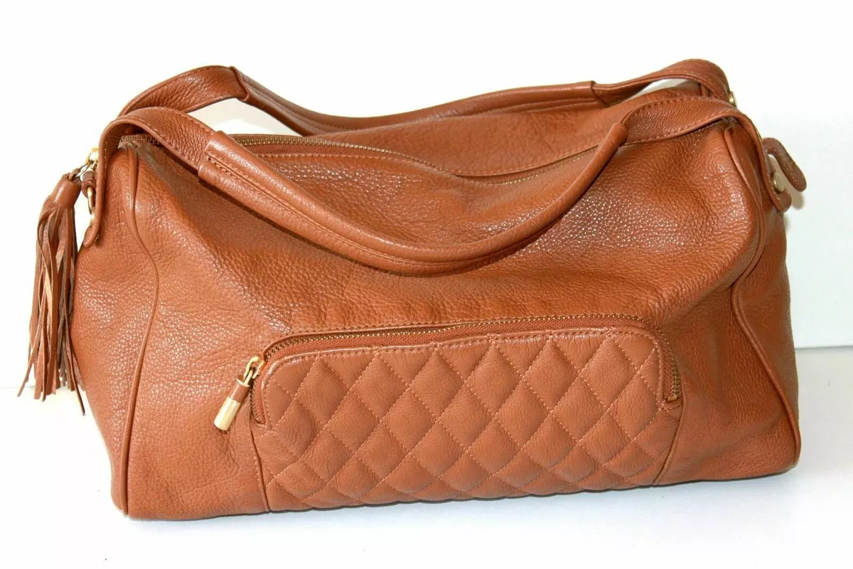 MASSIMO DUTTI Sac Bowling Cuir Souple Grainé Souple Marron Porté