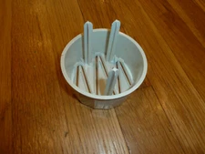 Pampered Chef Food Chopper #2585 white plastic Blade Guard Replacement Part Only