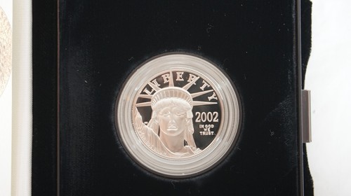 2002 W American Eagle $50 Proof Platinum Coin 1/2 Ounce w/ COA & Packaging - Picture 4 of 7