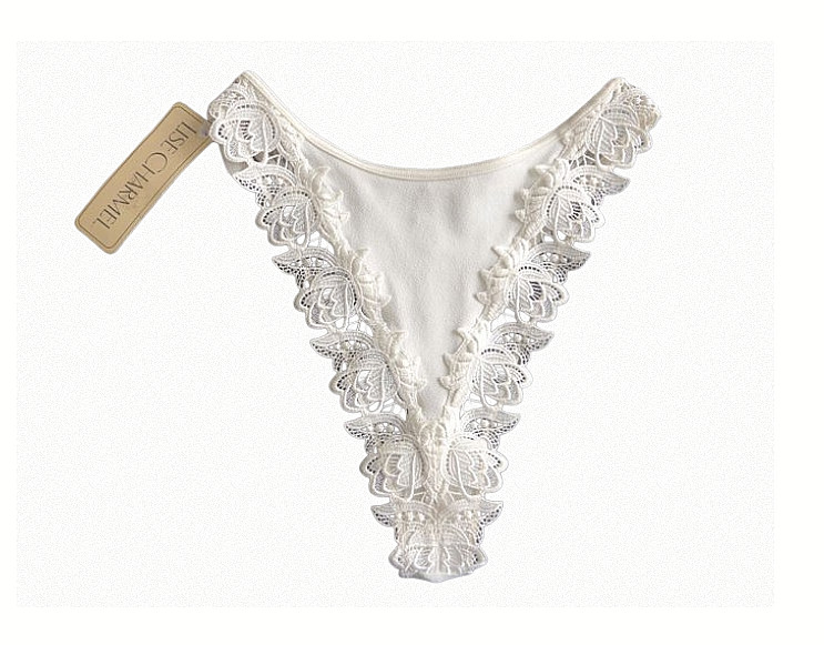 Marke String LISE CHARMEL "Bagatelle" mit Etikett Spitze beige