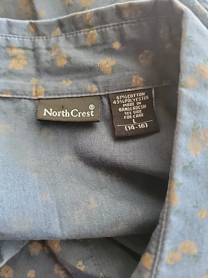 Blusa para mujer North Crest abotonada L azul floral mangas 3/4 Foto 3 de 3