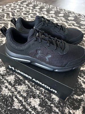Under Armour Charged Assert 10 Herren Laufschuhe schwarz Low Top Mesh EU 41