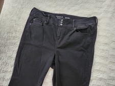 Torrid Crop Jegging Super Soft Black Denim Plus Size 18 3-Button High Rise