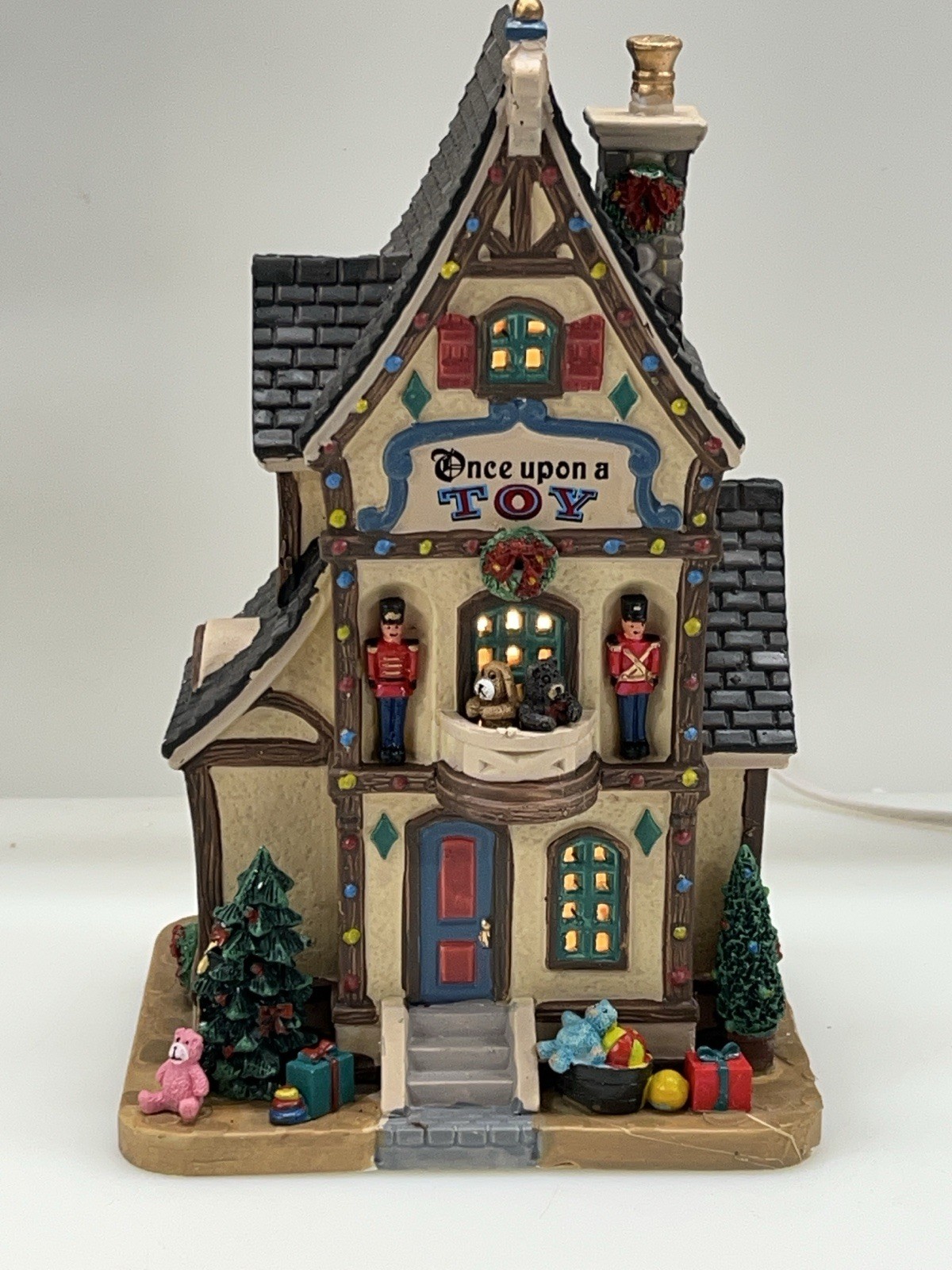 Lemax Once Upon A Toy Lighted House 2016 Retired Mint Condition With Light