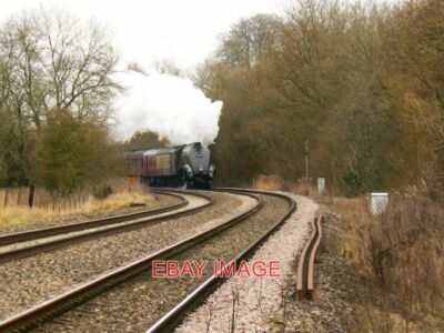 PHOTO  LNER GRESLEY CLASS A4 LOCOMOTIVE NAMED 'BITTERN' AND NUMBERED 60019 NEAR