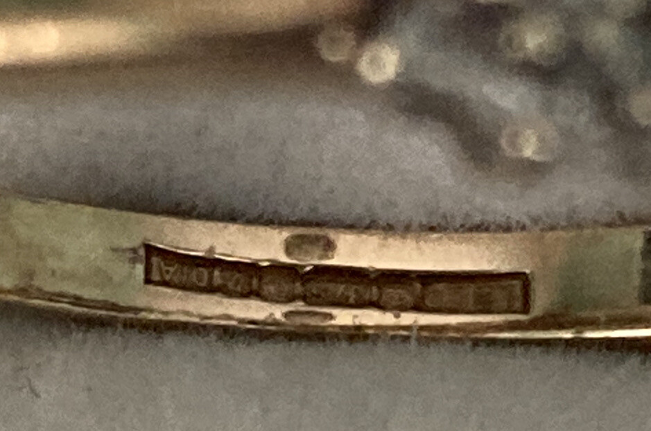 Picture 4 of 9