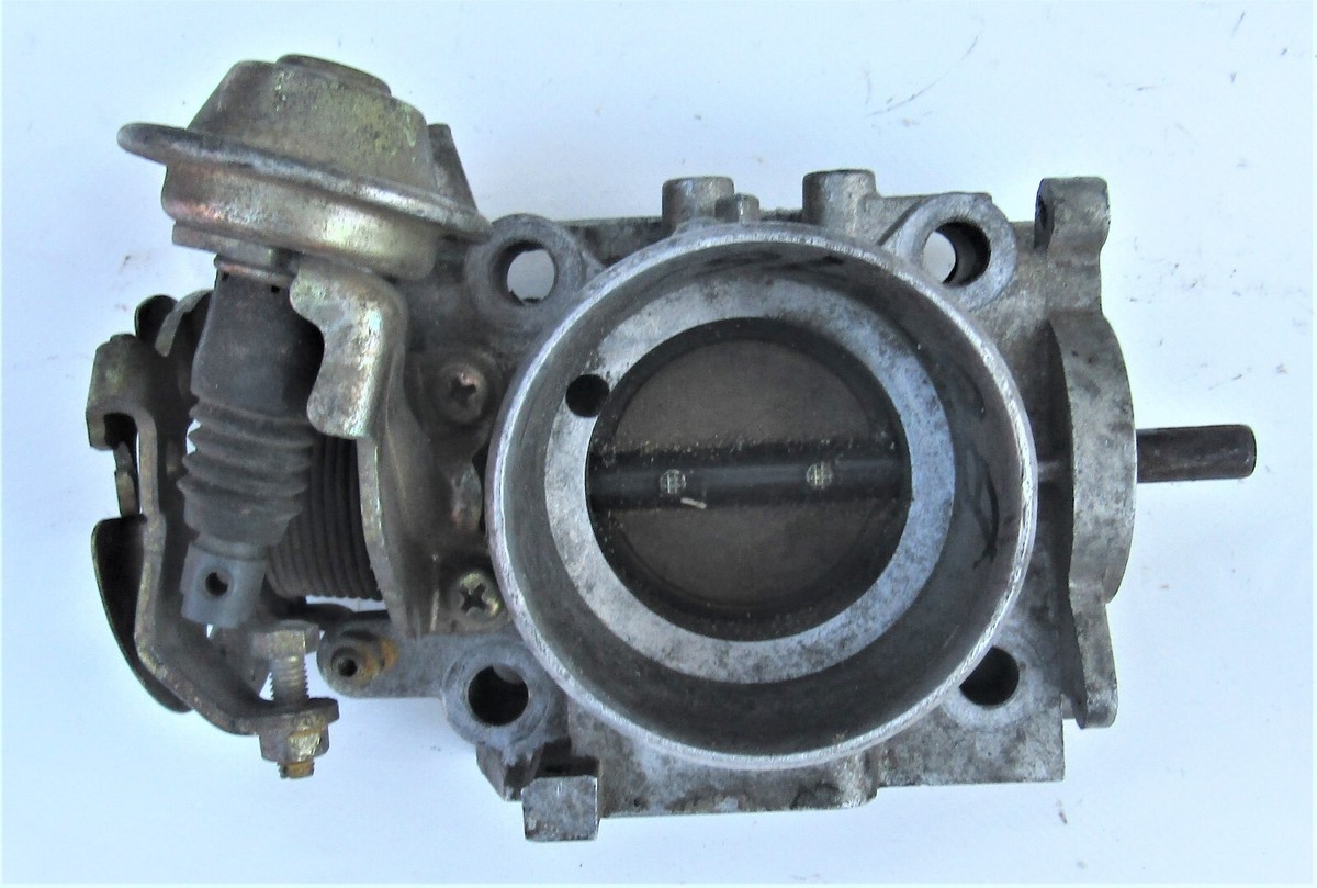 Mazda 323 BG Model 1989 91 Throttle body B61K13640 Denso