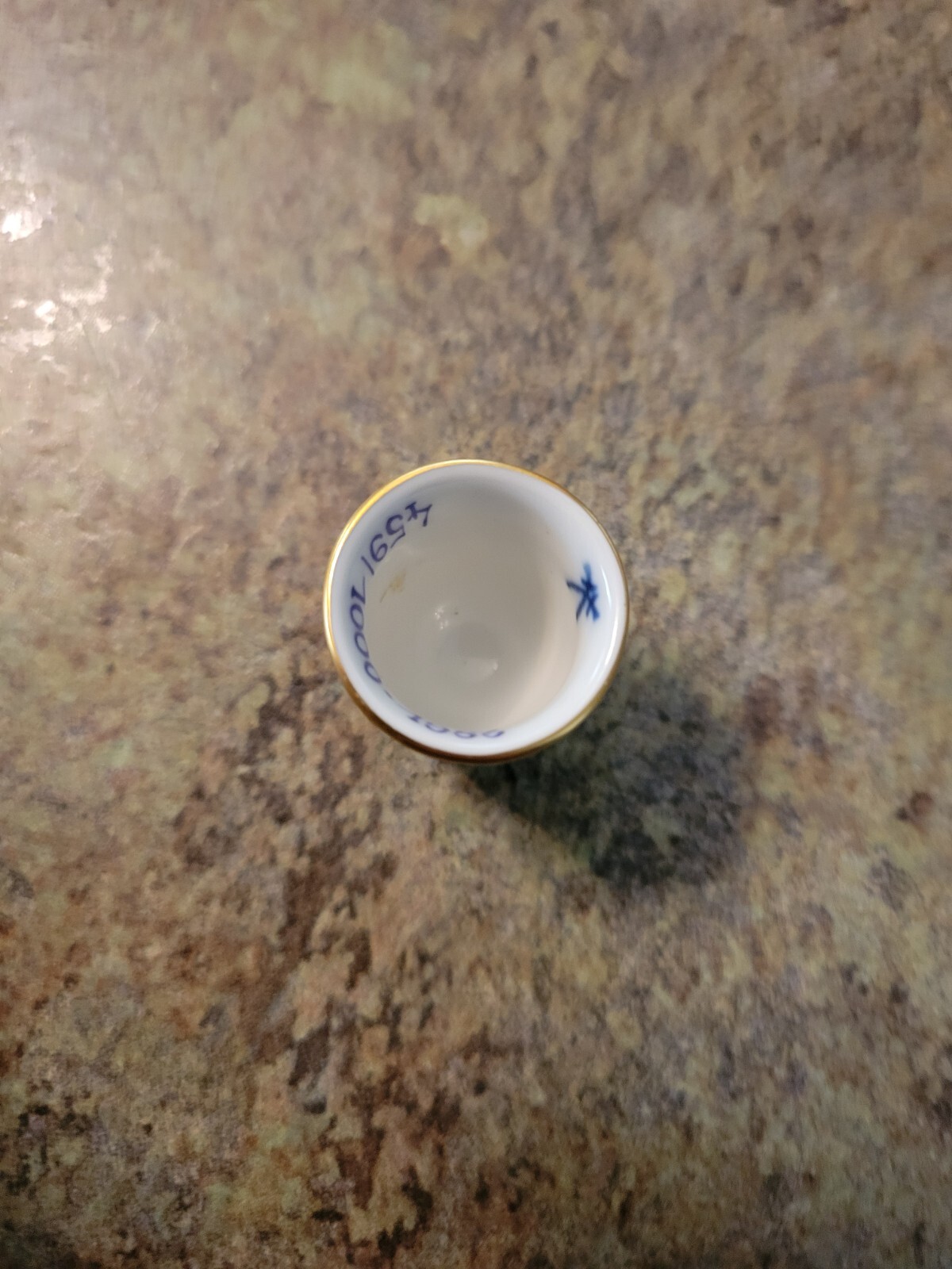 Vtg 1986 Porcelain White & Gold Floral Limited Edition 459/1000 MEISSEN Thimble