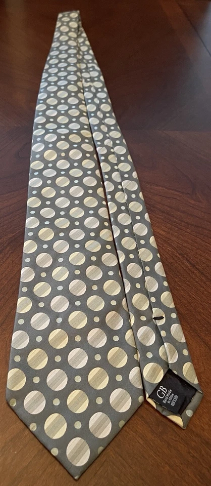 Corbata de cuello Geoffrey Beene verde hecha a mano 100 % seda para hombre hecha en China Foto 3 de 4