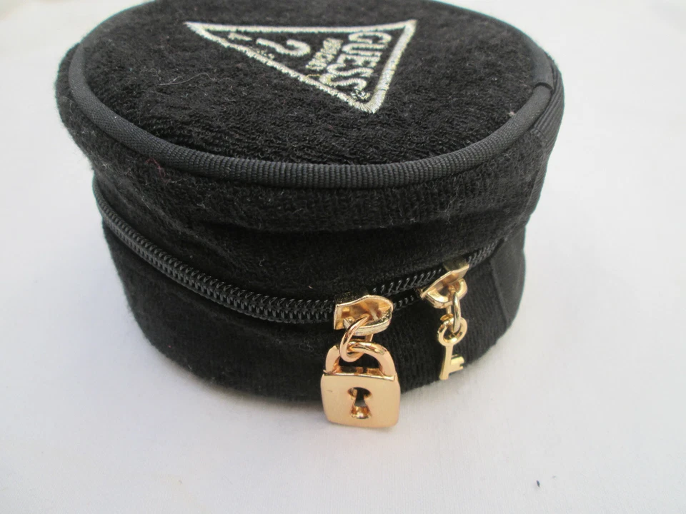 - Joli  ETUI rond GUESS toile TBEG vintage - Photo 1/4