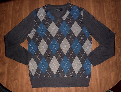 INC INTERNATIONAL CONCEPTS(MACY'S) ARGYLE V-NECK MERINO WOOL SWEATER  MENS L