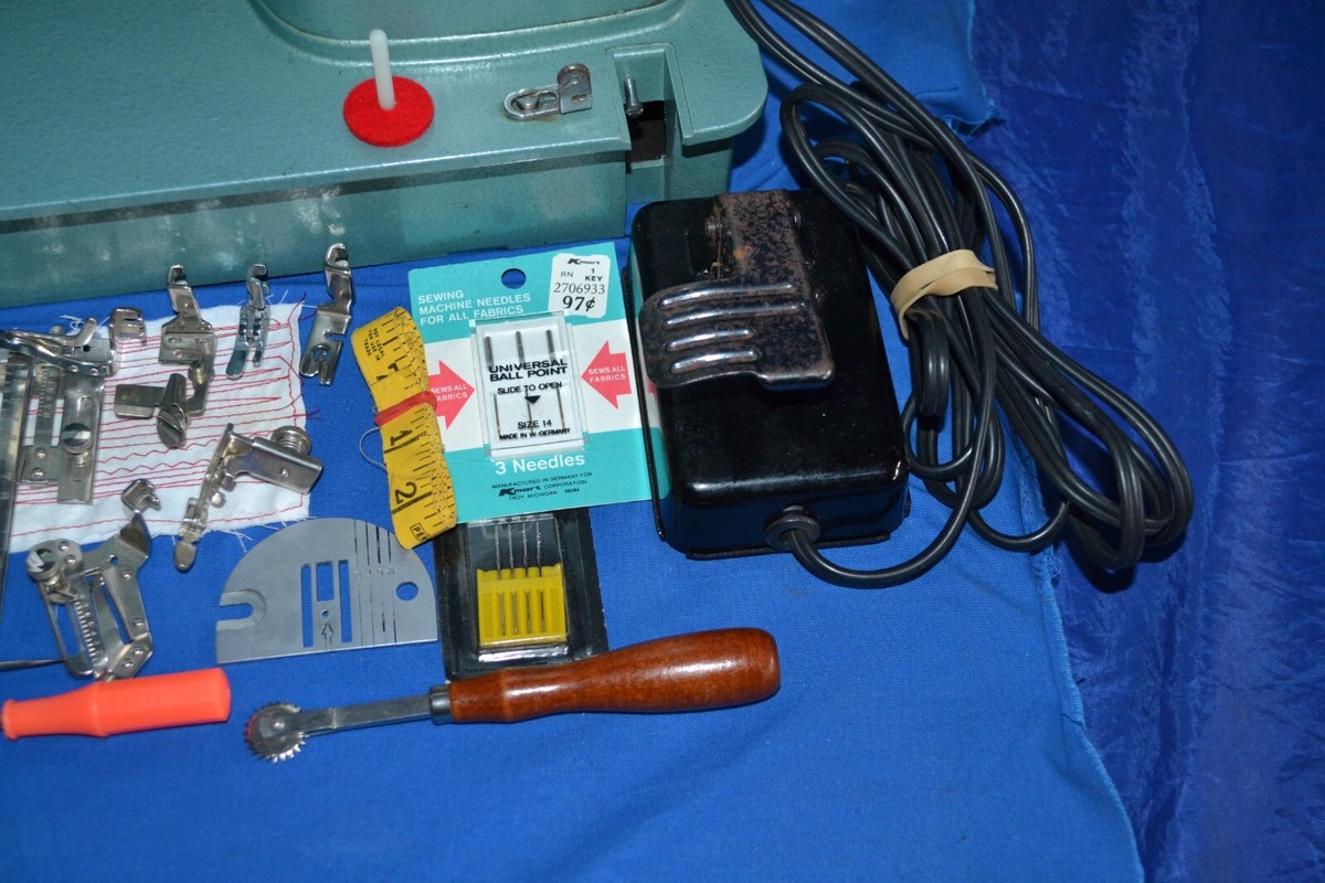 SINGER 327 ZIGZAG SEWING MACHINE W/ATTACHMENTS MANUAL SINGER 327 ZIGZAG SEWING MACHINE W/ATTACHMENTS MANUAL
