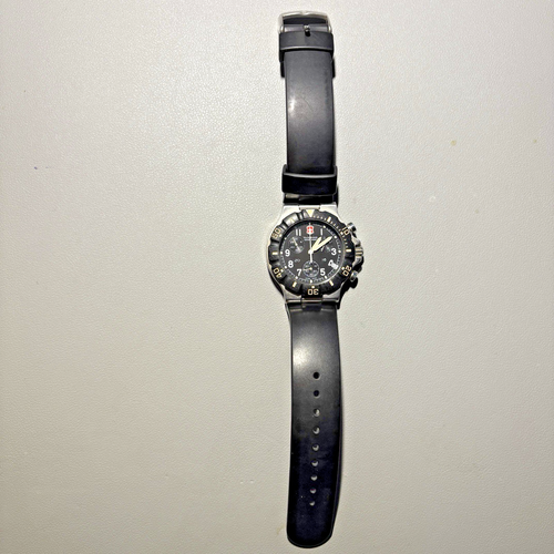 Men’s Victorinox Swiss Army 24001 - Nice Watch