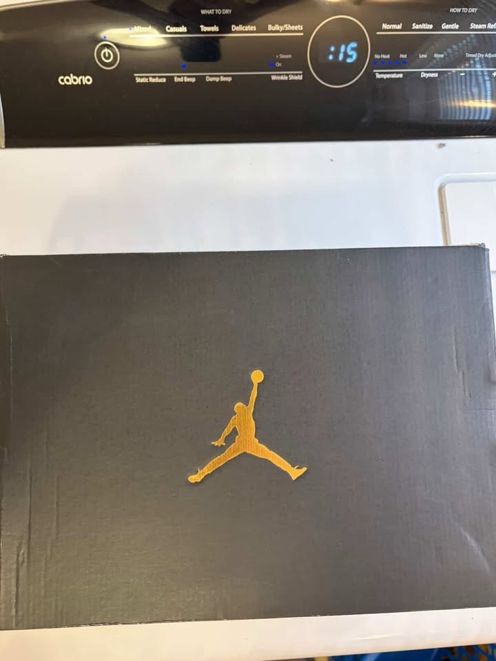 Air Jordan 1 Mid Size 11 University Blue/Black thumbnail 3