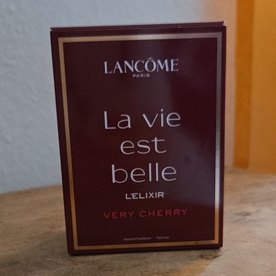 Lancôme La vie est belle L'Elixir Very Cherry Eau de Parfum Spray 30 ml