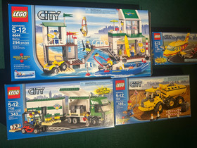 Lego City Lot: 4644, 7733, 7732,7631 - Marina, Trucks, Plane - All pieces & figs