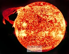 SOLAR FLARE AS SEEN FROM SKYLAB ORBITING SPACE STATION  8X10 NASA PHOTO (AA-094)