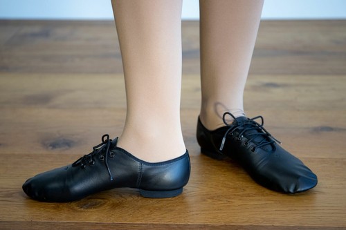 JAZZ DANCE SHOES - Leather Split Sole Lace Up BLACK or TAN Size US4.5 = 23cms - Picture 2 of 7