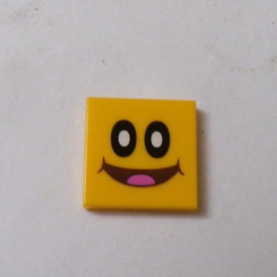 Lego (x1) Yellow 2x2 Tile, Smiley Face Sticker, 3068pb1371 (028
