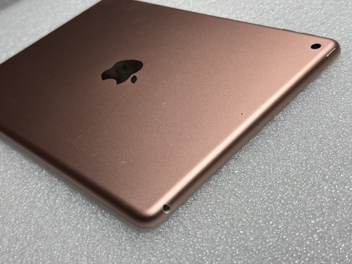 Apple iPad 6th Gen. 32GB, Wi-Fi, 9.7in - Rose Gold - GOOD CONDITION - ref: 349 - Afbeelding 12 van 12