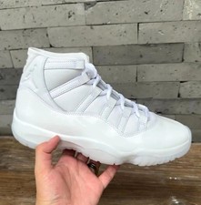IV7639-100  Comme des Gar ons x Air Jordan 11 Retro 'White'  Matte White Men