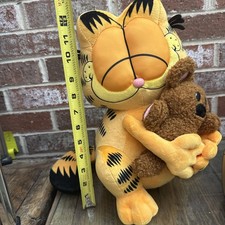 13" Garfield Hugging Pooky Bear Plush Toy By Nickelodeon From 2022