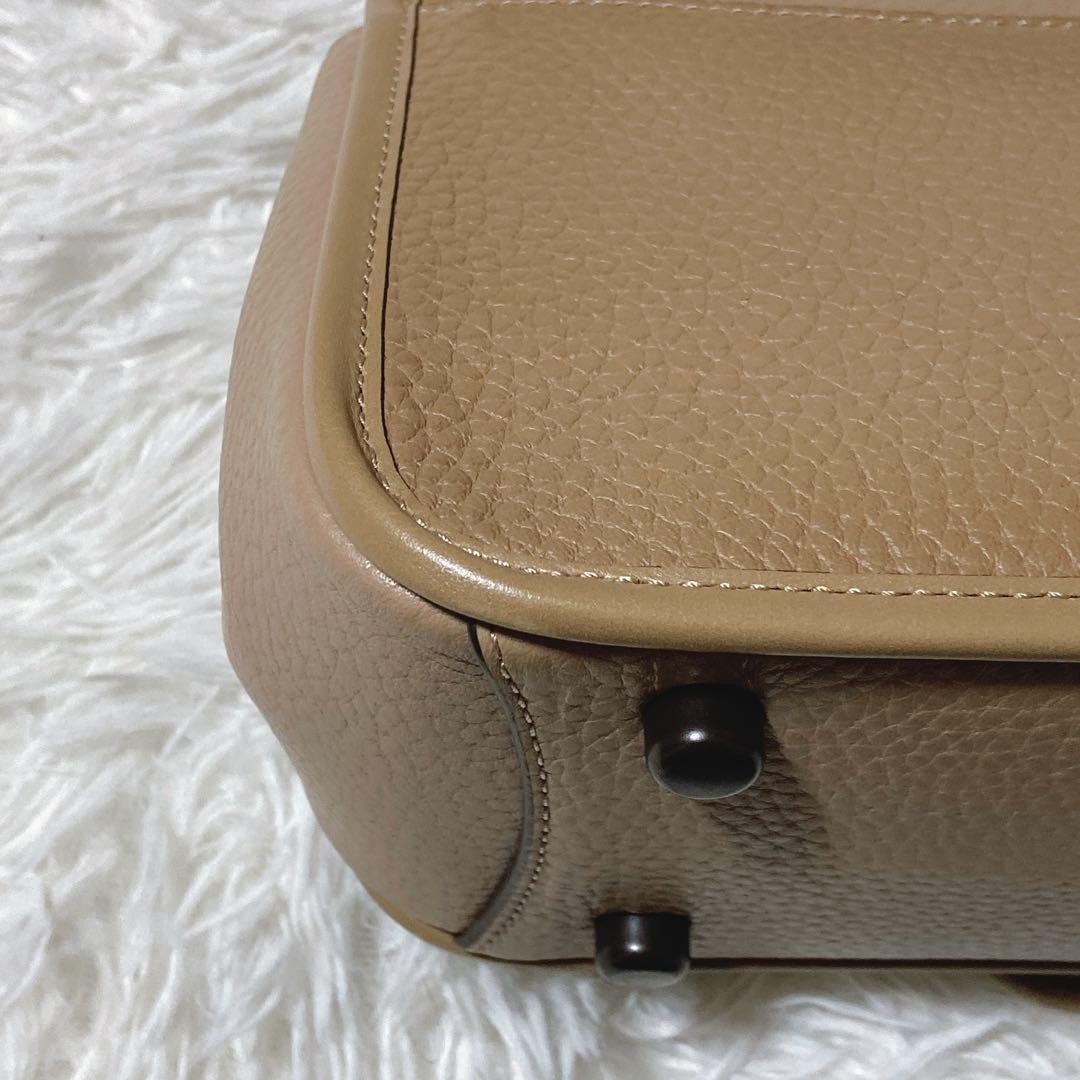 Extremely Beautiful Recent Model COACH Coach Hand… - image 11