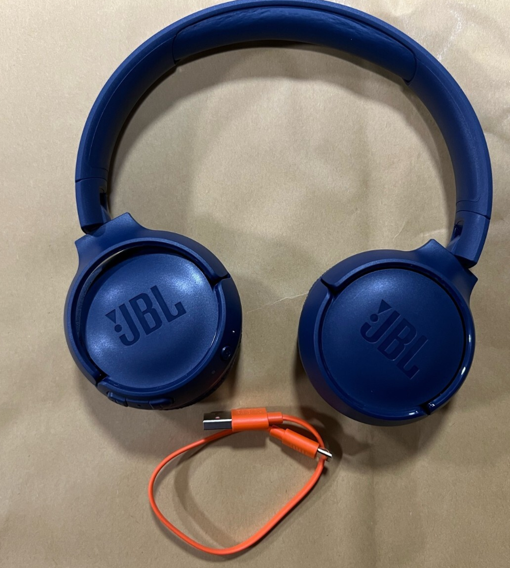 JBL Harman Tune 510BT WIRELESS PURE BASS SOUND BLUE USED/No box