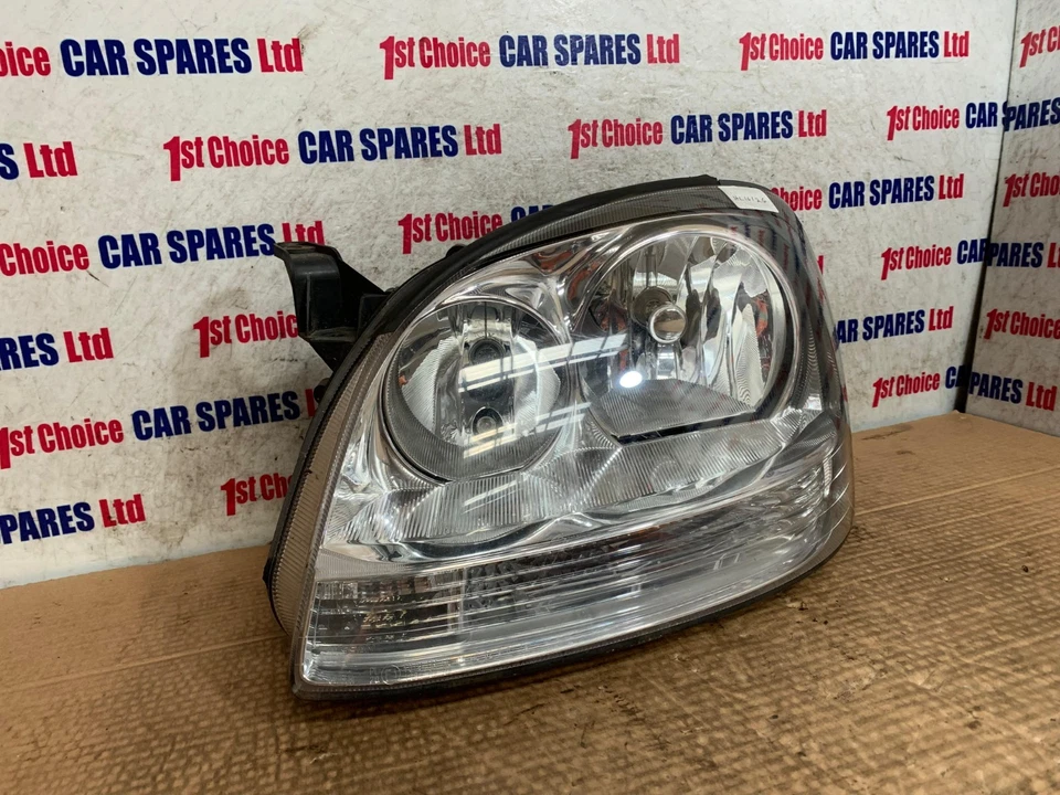 NISSAN ALMERA TINO MK2 FL V10B 2003 LADO DEL PASAJERO LUZ HALÓGENA LÁMPARA DE CABEZA Foto 2 de 4