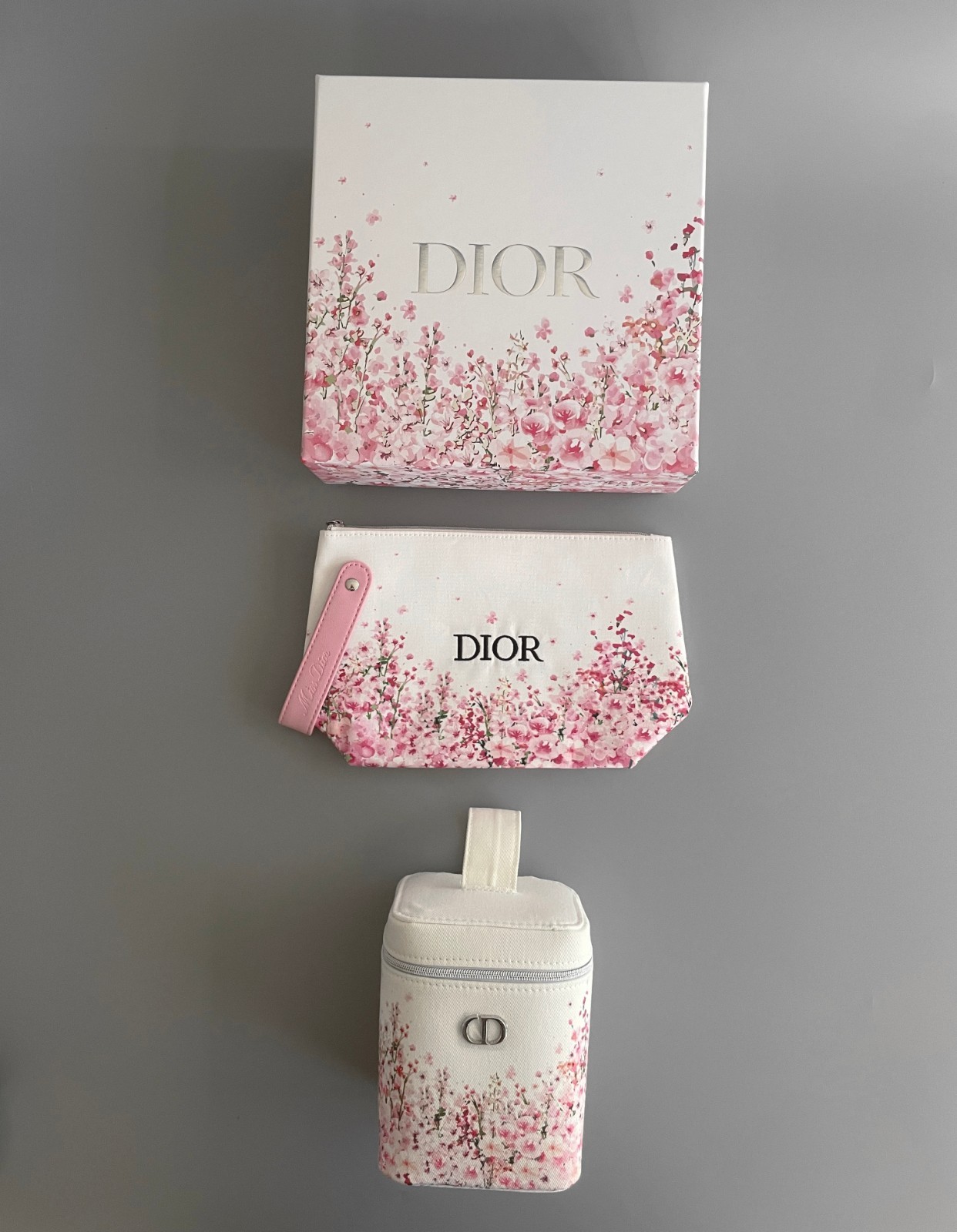 DIOR Blooming Bouquet Pink Floral Cosmetic Pouch with Gift Box Set-image
